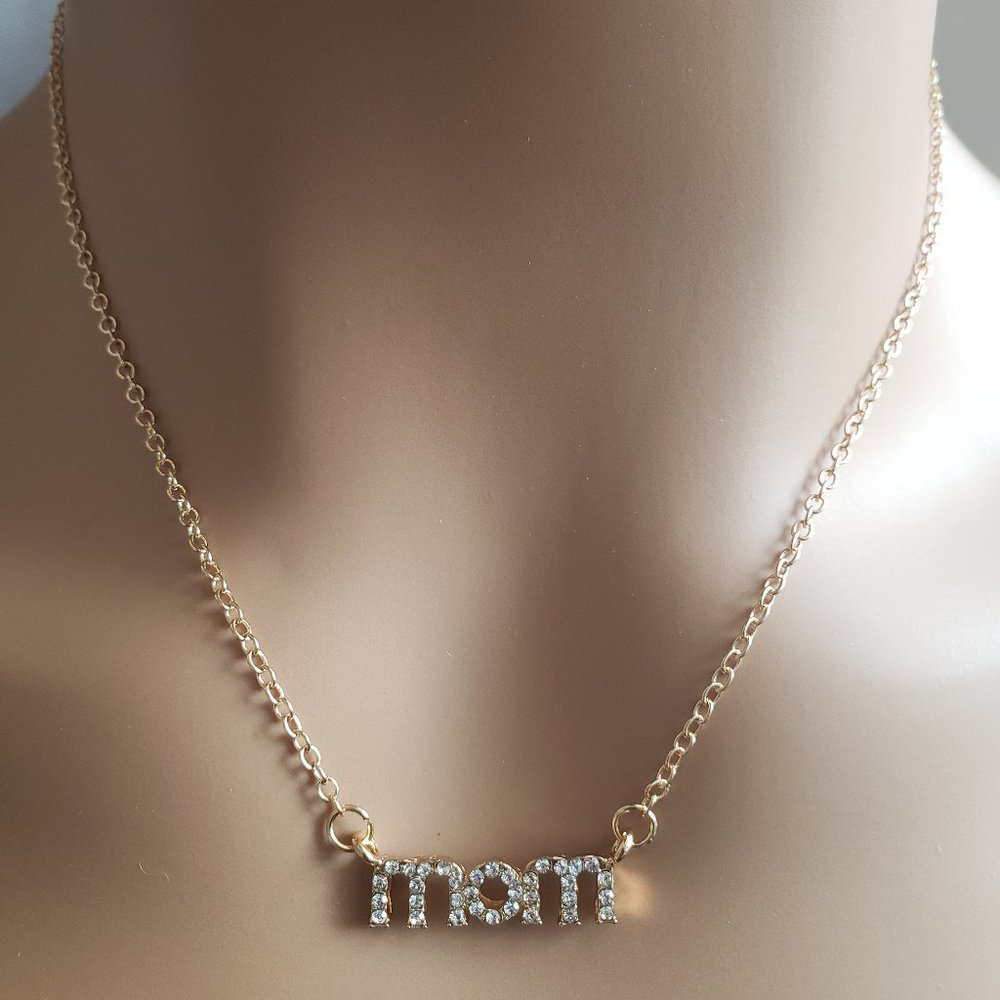 Mom Necklace